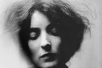 Mina Loy, ca. 1905, photo by Stephen Haweis